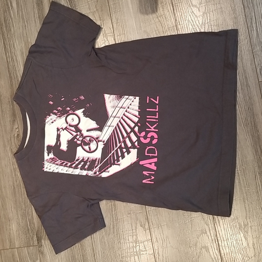 Old Navy Mad Skillz boys sz L (10-12) tshirt